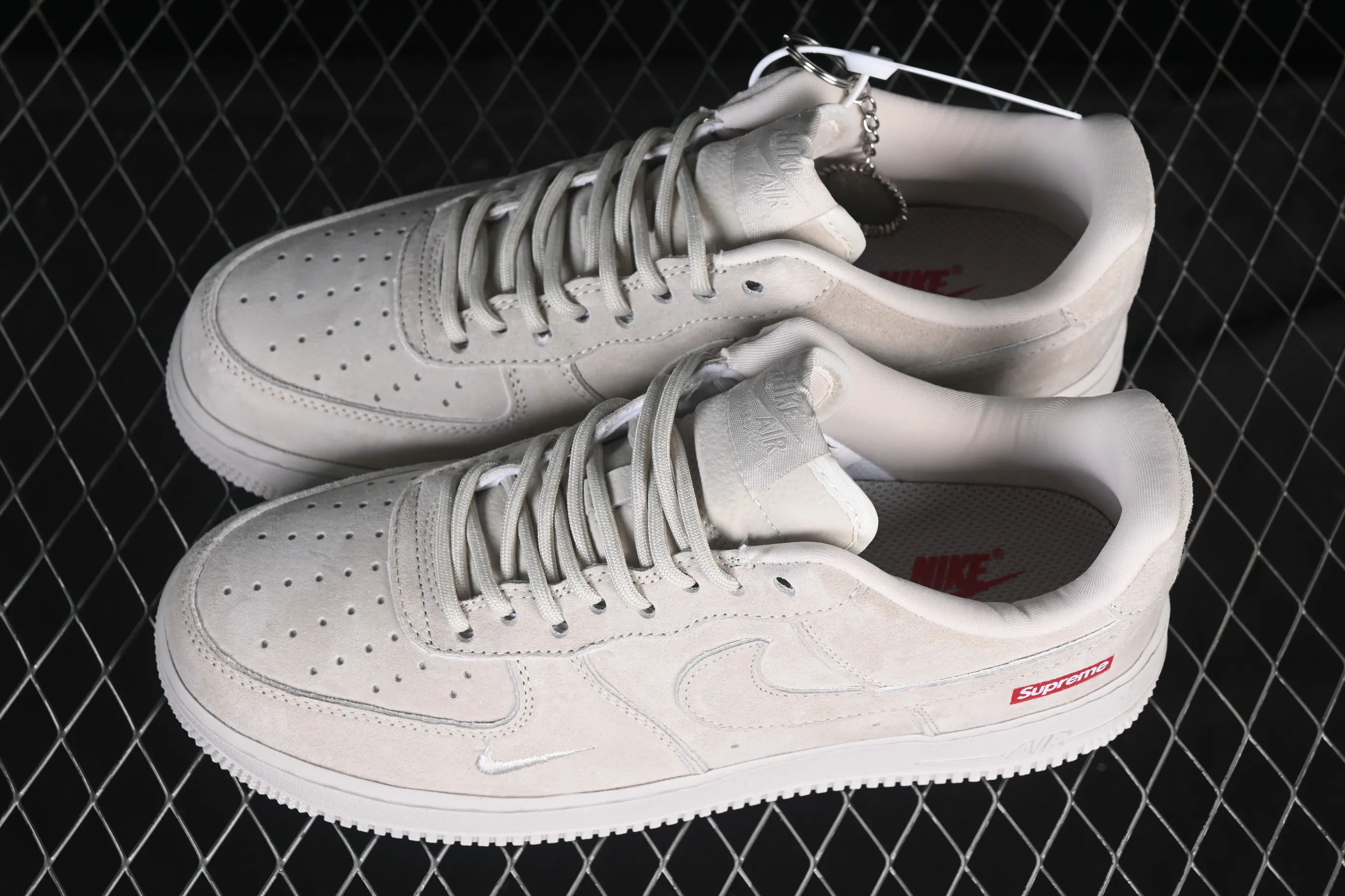 All categories Nk Air Force 1 Air Force series Nk Air Force 1 Low Air Force low-top Nike Air Force 1'07 Low Supreme joint brand Quanzhuba Air Force 1 low-top casual sneakers DF0188-116